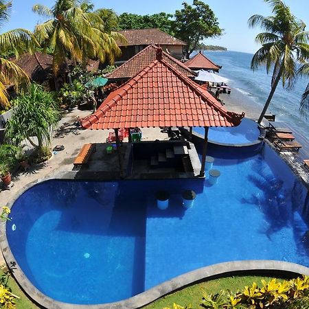 Paradise Palm Beach Bungalows And Dive Center Tulamben Exteriér fotografie