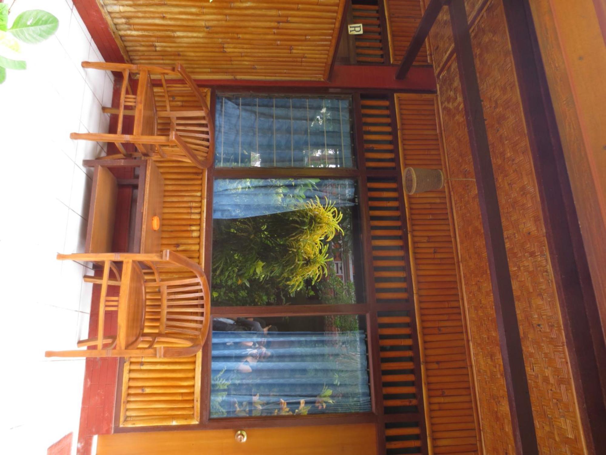 Paradise Palm Beach Bungalows And Dive Center Tulamben Exteriér fotografie