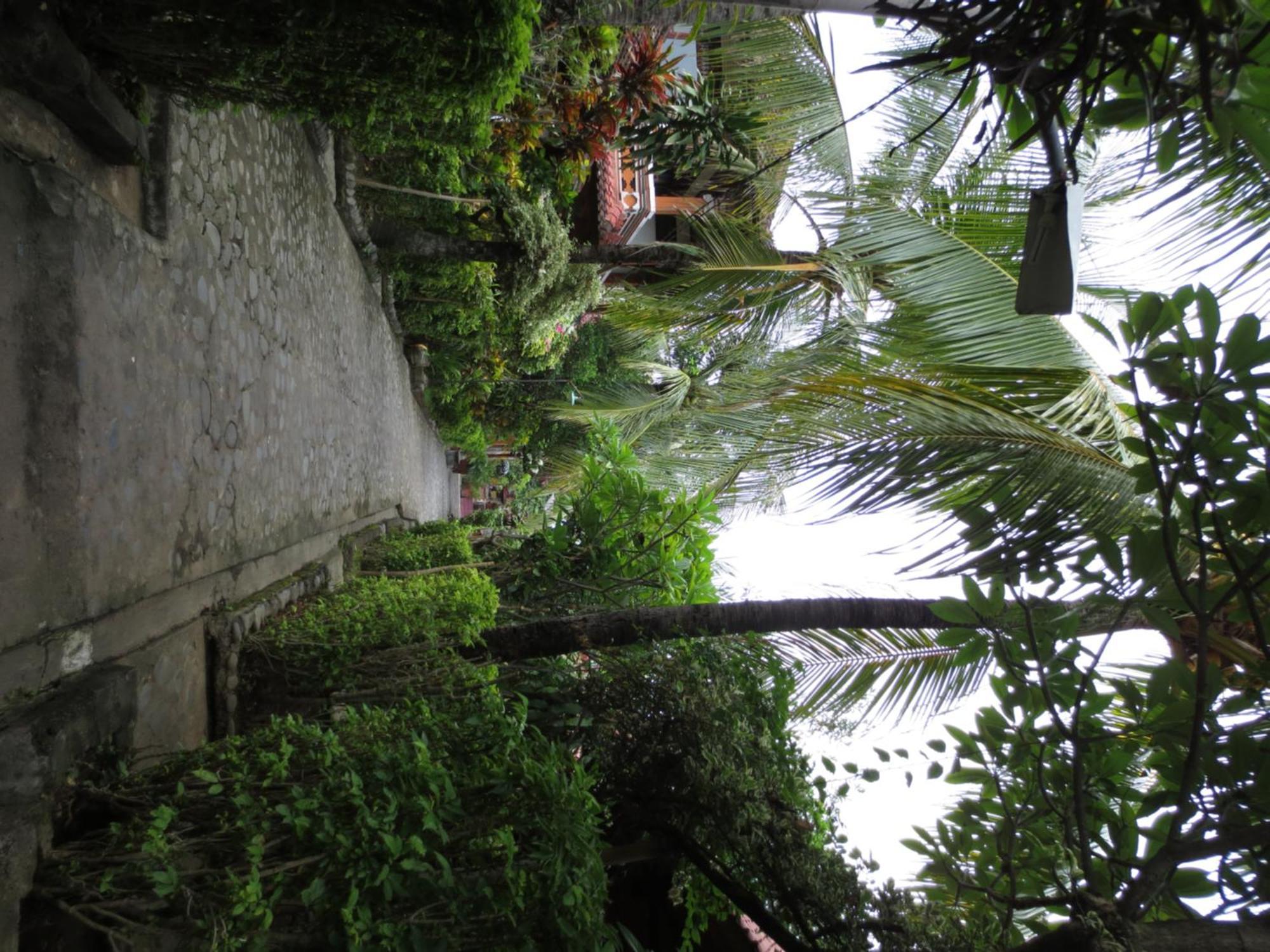 Paradise Palm Beach Bungalows And Dive Center Tulamben Exteriér fotografie